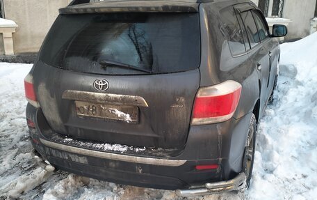 Toyota Highlander III, 2012 год, 1 300 000 рублей, 2 фотография