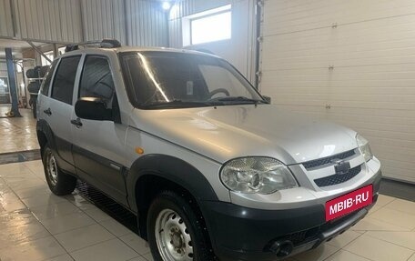 Chevrolet Niva I рестайлинг, 2010 год, 455 000 рублей, 2 фотография