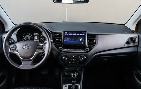 Hyundai Solaris II рестайлинг, 2021 год, 1 680 000 рублей, 9 фотография