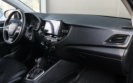 Hyundai Solaris II рестайлинг, 2021 год, 1 680 000 рублей, 7 фотография