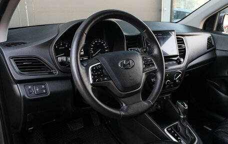 Hyundai Solaris II рестайлинг, 2021 год, 1 680 000 рублей, 12 фотография