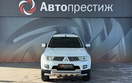 Mitsubishi Pajero Sport II рестайлинг, 2013 год, 1 720 000 рублей, 2 фотография