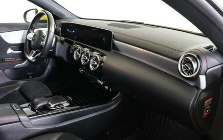 Mercedes-Benz CLA, 2019 год, 3 147 000 рублей, 10 фотография