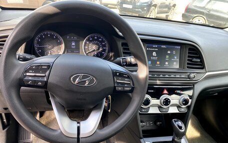 Hyundai Elantra VI рестайлинг, 2018 год, 1 670 000 рублей, 11 фотография