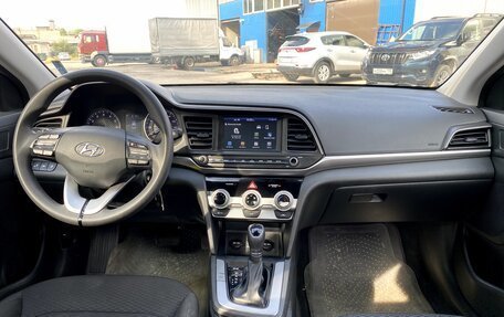 Hyundai Elantra VI рестайлинг, 2018 год, 1 670 000 рублей, 13 фотография