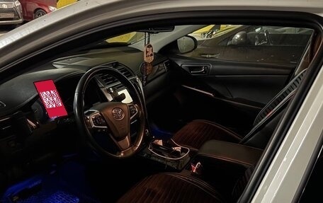 Toyota Camry, 2015 год, 1 600 000 рублей, 9 фотография