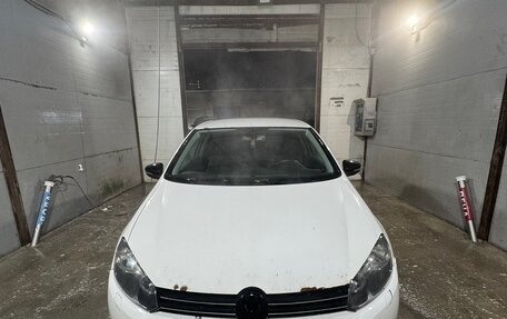 Volkswagen Golf VI, 2011 год, 580 000 рублей, 2 фотография