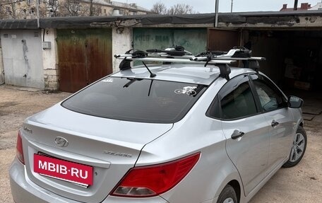 Hyundai Solaris II рестайлинг, 2015 год, 1 000 000 рублей, 4 фотография