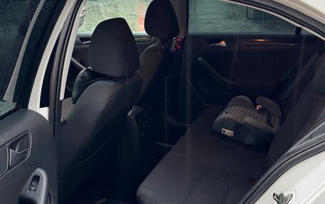 Volkswagen Jetta VI, 2012 год, 1 100 000 рублей, 14 фотография