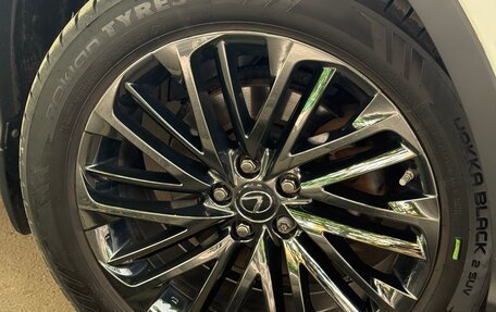 Lexus RX IV рестайлинг, 2017 год, 4 100 000 рублей, 10 фотография