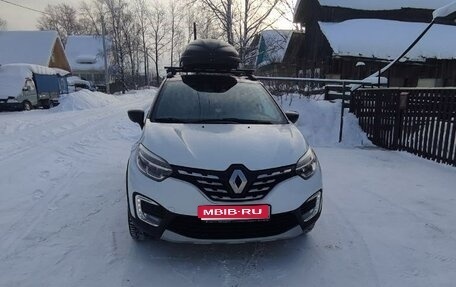 Renault Kaptur I рестайлинг, 2021 год, 1 800 000 рублей, 1 фотография