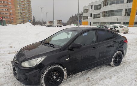 Hyundai Solaris II рестайлинг, 2012 год, 750 000 рублей, 1 фотография