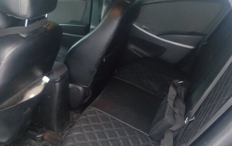 Hyundai Solaris II рестайлинг, 2013 год, 820 000 рублей, 6 фотография