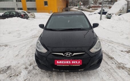 Hyundai Solaris II рестайлинг, 2012 год, 750 000 рублей, 2 фотография
