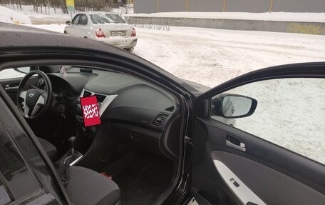 Hyundai Solaris II рестайлинг, 2012 год, 750 000 рублей, 5 фотография