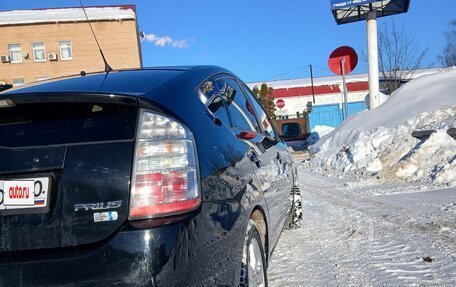 Toyota Prius, 2008 год, 730 000 рублей, 8 фотография