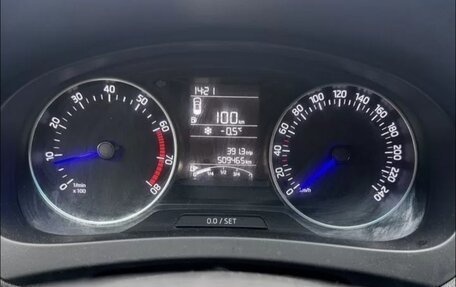 Skoda Rapid I, 2015 год, 440 000 рублей, 5 фотография