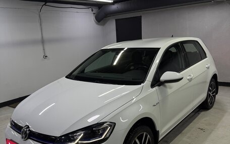 Volkswagen Golf VII, 2019 год, 2 000 000 рублей, 2 фотография