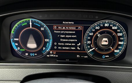 Volkswagen Golf VII, 2019 год, 2 000 000 рублей, 22 фотография