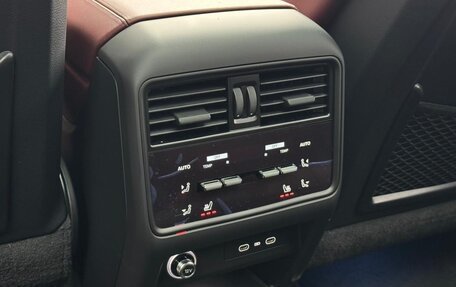 Porsche Cayenne III, 2026 год, 25 500 000 рублей, 25 фотография