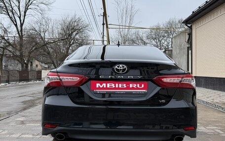 Toyota Camry, 2022 год, 3 300 000 рублей, 5 фотография
