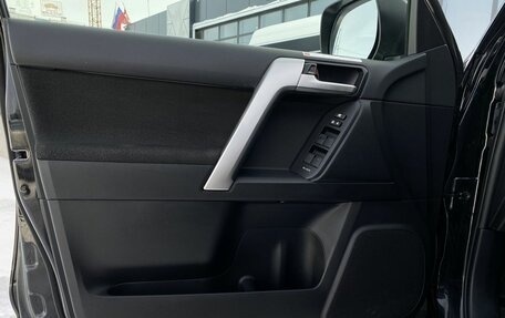 Toyota Land Cruiser Prado 150 рестайлинг 2, 2020 год, 5 899 000 рублей, 11 фотография