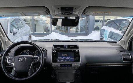 Toyota Land Cruiser Prado 150 рестайлинг 2, 2020 год, 5 899 000 рублей, 17 фотография