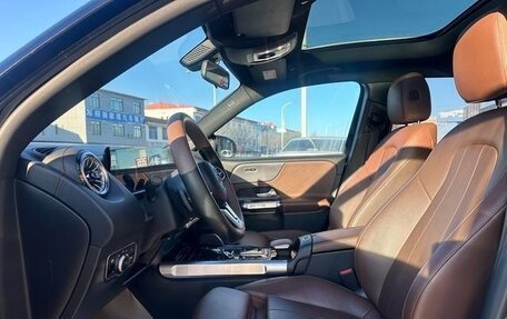 Mercedes-Benz GLB, 2021 год, 2 950 000 рублей, 10 фотография