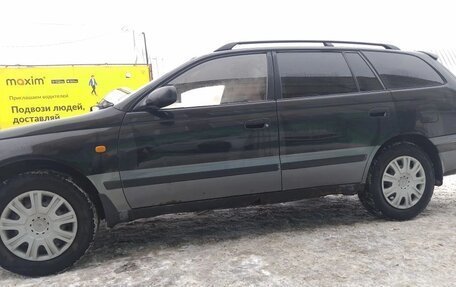 Toyota Caldina, 1993 год, 300 000 рублей, 3 фотография