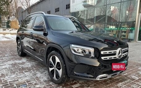 Mercedes-Benz GLB, 2021 год, 2 950 000 рублей, 3 фотография