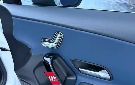 Mercedes-Benz A-Класс, 2023 год, 2 350 469 рублей, 12 фотография