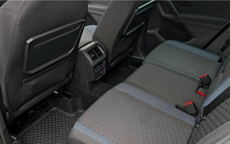 Volkswagen Tiguan II, 2020 год, 2 550 000 рублей, 17 фотография