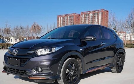 Honda Vezel, 2022 год, 1 790 000 рублей, 1 фотография