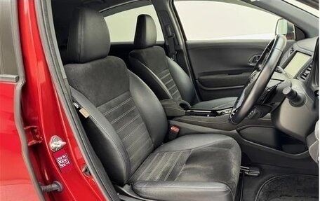 Honda Vezel, 2017 год, 1 800 000 рублей, 7 фотография