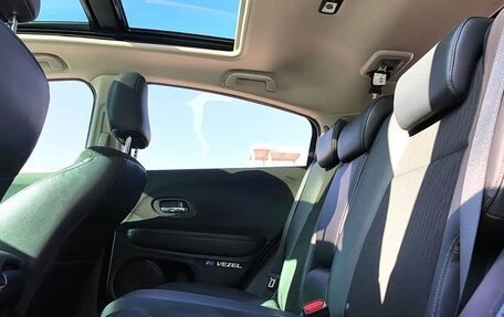 Honda Vezel, 2022 год, 1 790 000 рублей, 10 фотография