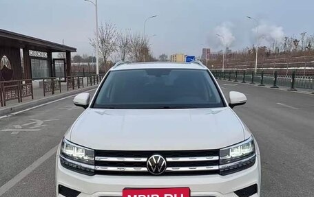Volkswagen Tharu, 2022 год, 1 750 000 рублей, 2 фотография