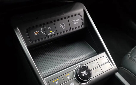 Hyundai Kona, 2023 год, 1 750 000 рублей, 7 фотография