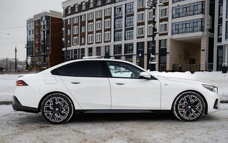 BMW 5 серия, 2025 год, 7 550 003 рублей, 3 фотография