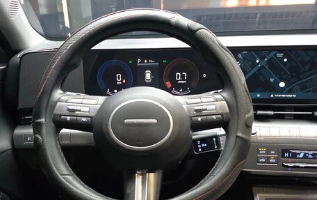 Hyundai Kona, 2023 год, 1 750 000 рублей, 8 фотография