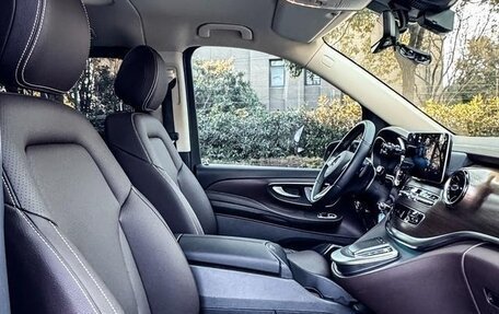 Mercedes-Benz V-Класс, 2023 год, 7 400 009 рублей, 10 фотография