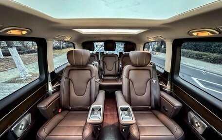 Mercedes-Benz V-Класс, 2023 год, 7 400 009 рублей, 14 фотография