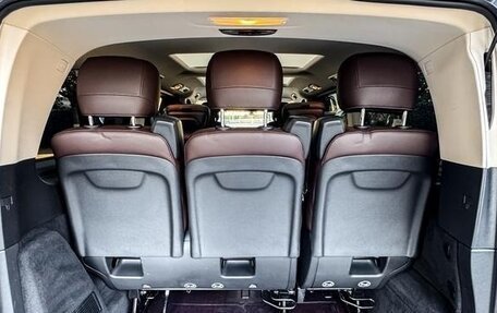 Mercedes-Benz V-Класс, 2023 год, 7 400 009 рублей, 16 фотография