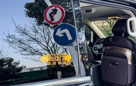 Mercedes-Benz V-Класс, 2023 год, 7 400 009 рублей, 17 фотография