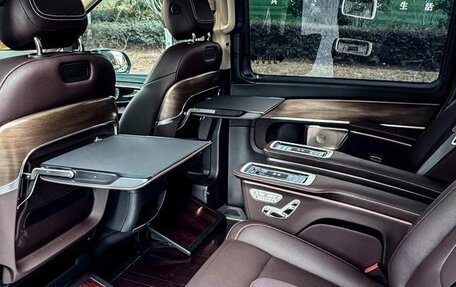 Mercedes-Benz V-Класс, 2023 год, 7 400 009 рублей, 19 фотография