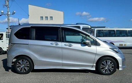 Honda Freed I, 2015 год, 913 000 рублей, 4 фотография