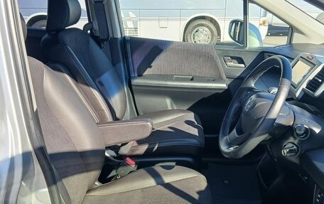 Honda Freed I, 2015 год, 913 000 рублей, 6 фотография