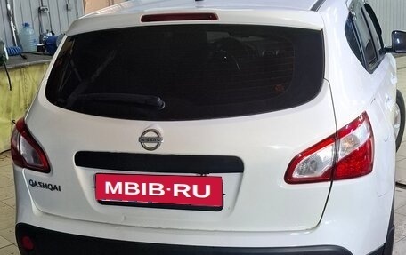 Nissan Qashqai, 2011 год, 900 000 рублей, 2 фотография