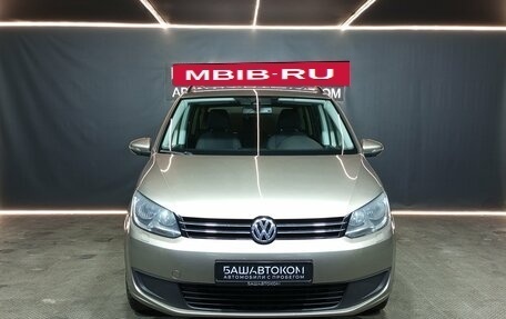 Volkswagen Touran III, 2013 год, 1 150 000 рублей, 2 фотография