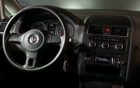 Volkswagen Touran III, 2013 год, 1 150 000 рублей, 10 фотография