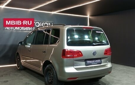Volkswagen Touran III, 2013 год, 1 150 000 рублей, 6 фотография